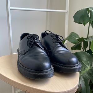 Black Dr. Martens 1461 Mono Oxfords size 9